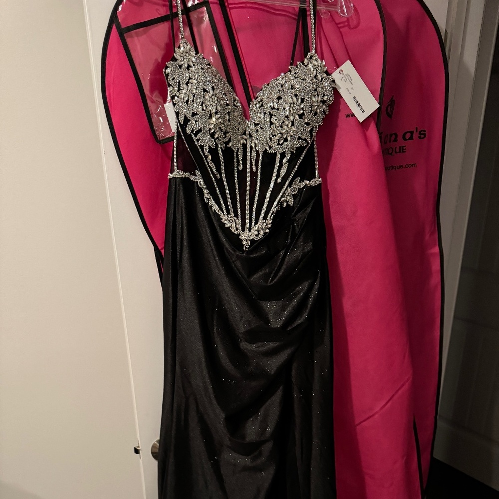 Ladivine gown